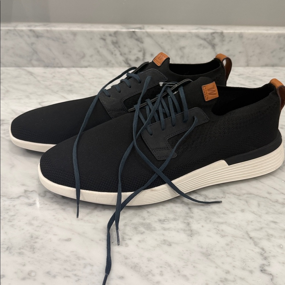 Brand New Men's "Wolf & Shepherd SwiftKnit" Shoes. Black/White. Size 13 bnwot